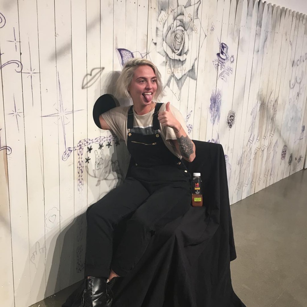 Şansına Ne Çıkarsa Dövme Çalışması Scott Campbell